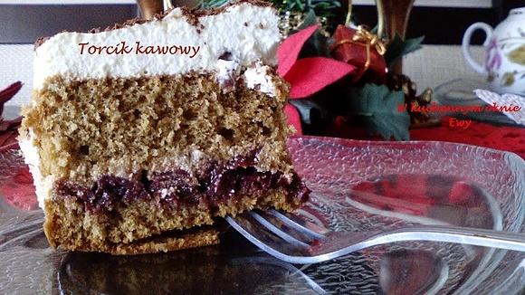 Torcik kawowy z bitą śmietaną