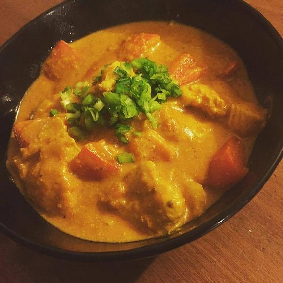 Kurczak Tikka Masala z aromatycznymi przyprawami