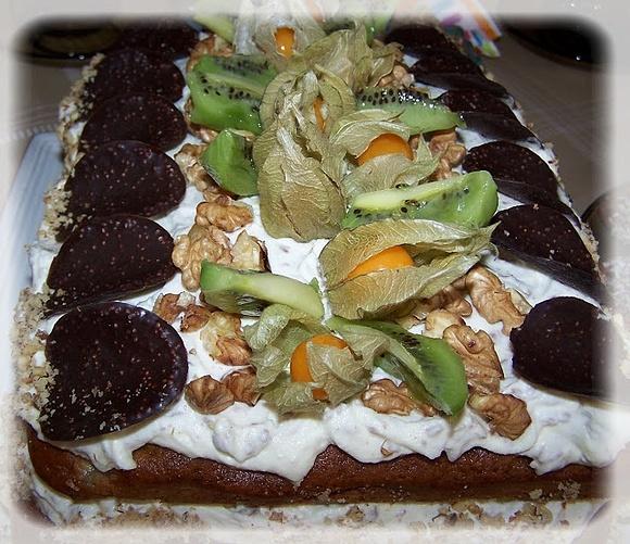 Świąteczny piernikowy tort