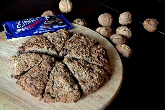 Scones z cukinią i czekoladą