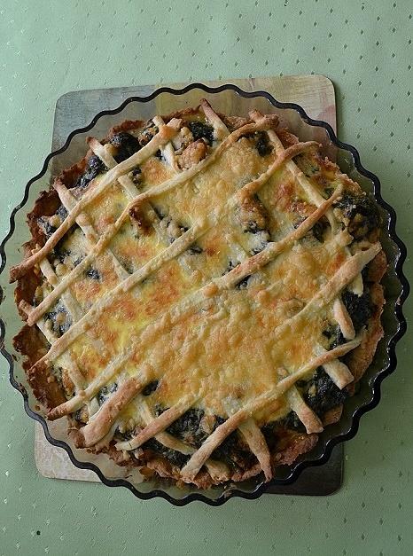 Szpinakowa tarta na wytrawnie z kurczakiem
