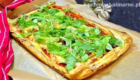 Pizza na cieście francuskim