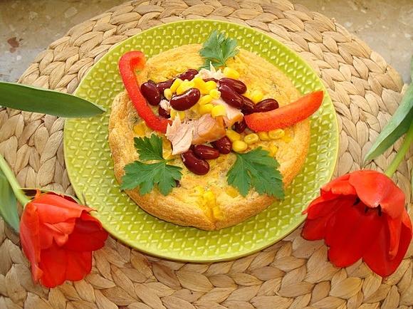 Omlet z łososiem i cukinią