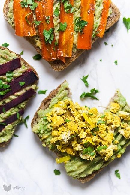 Awokado tost na trzy sposoby