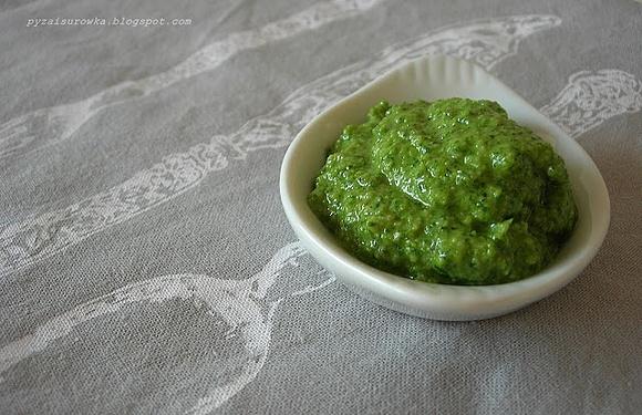 Domowe zielone pesto alla genovese