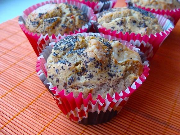 Prosty przepis na bezglutenowe muffinki gryczane z pomidorami suszonymi