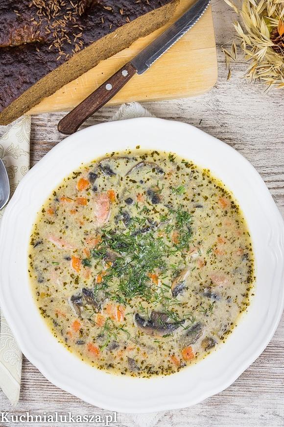 Zupa pieczarkowa