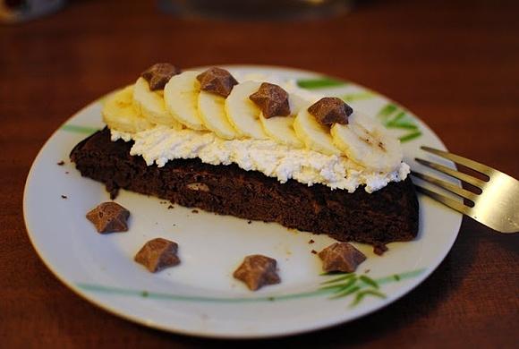 Omlet z fasoli i banana z twarożkiem