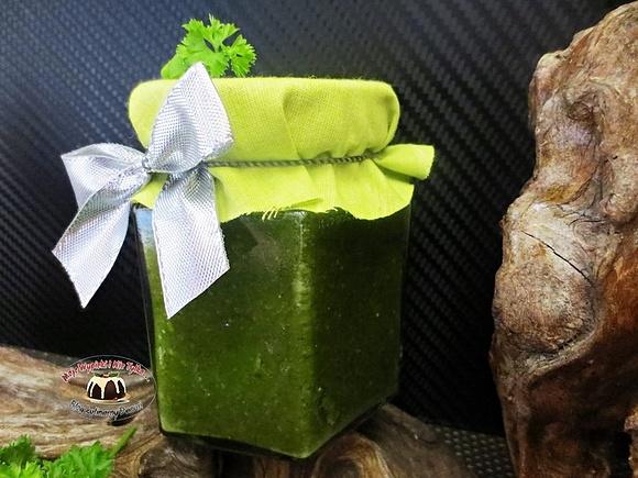 Pesto pietruszkowo-bazyliowe szybkie i aromatyczne