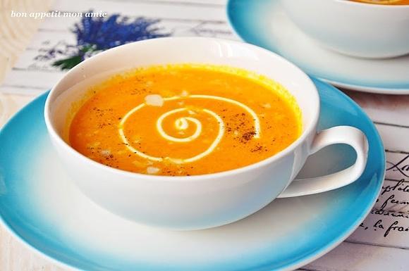 Zupa krem marchewkowa z pomarańczą i imbirem
