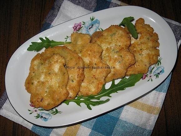 Siekane drobiowe kotleciki smażone na oleju rzepakowym