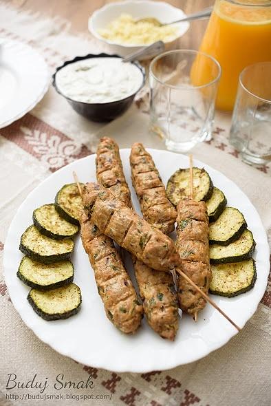 Kofta z mielonego na patyku - przepis na bliskowschodnie danie