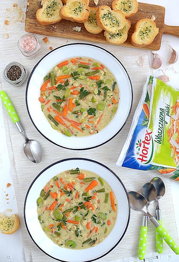 Błyskawiczna zupa minestrone - gęsta i sycąca
