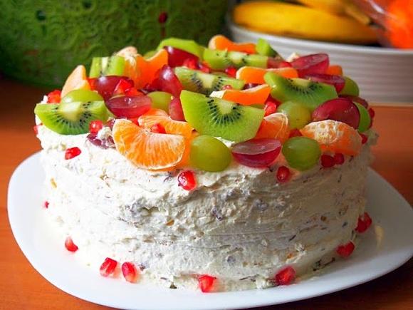 Tort owocowy straciatella
