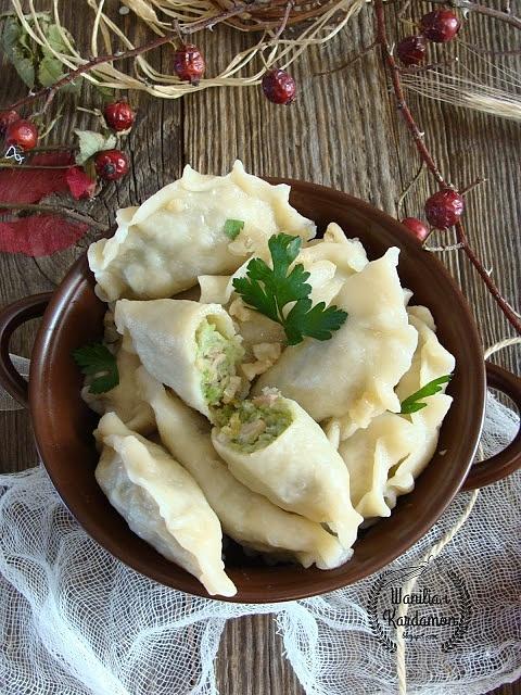 Pierogi z bobem i oscypkiem