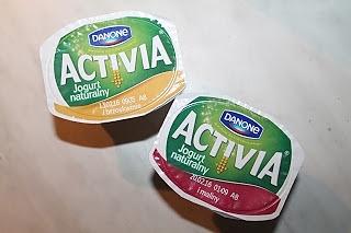 Streetcom jogurt naturalny z owocami activia