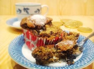 Razowe muffiny z czekoladą