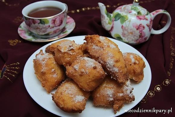 Szybkie mini pączki z serkiem Capreggio