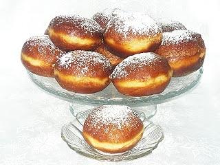Pączki z czekoladą domowe przepis na 14 sztuk