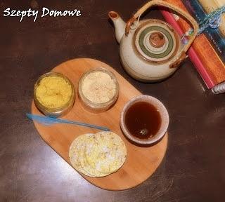 Humus i pasta z kiszonych orzeszków ziemnych