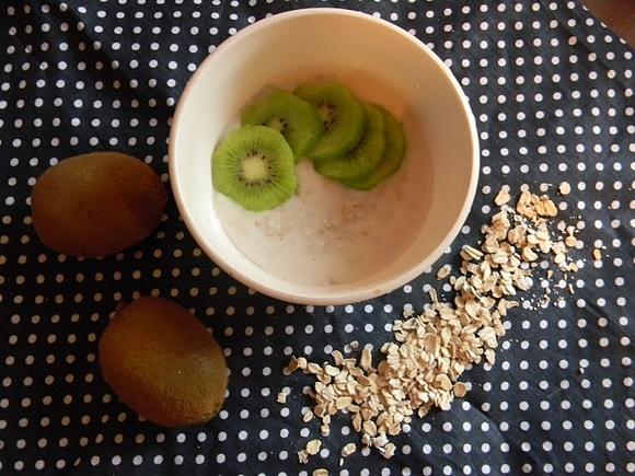 Owsianka z kiwi na śniadanie