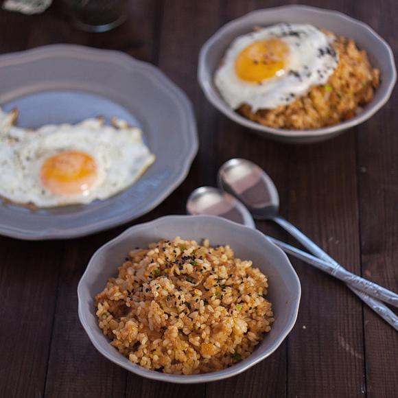 Kimchi bokkeumbap - ryż smażony z kimchi