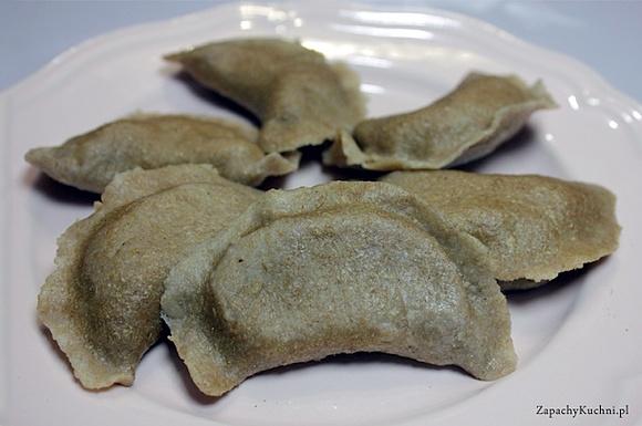 Pierogi orkiszowe ruskie z farszem serowo-ziemniaczanym