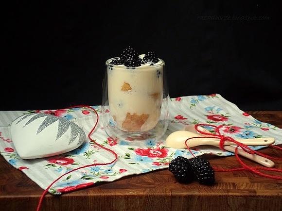 Walentynkowe tiramisu z jeżynami