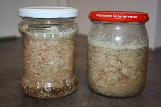 Kiełbasa czosnkowa słoikowa