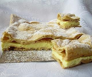 Karpatka z ciasta parzonego i kremem budyniowym