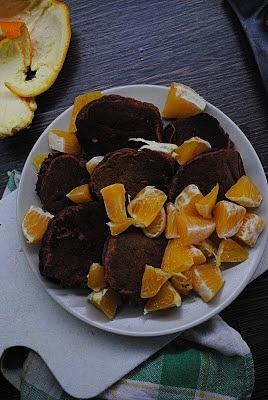 Buraczane placki kokosowe z pomarańczą bez jajka