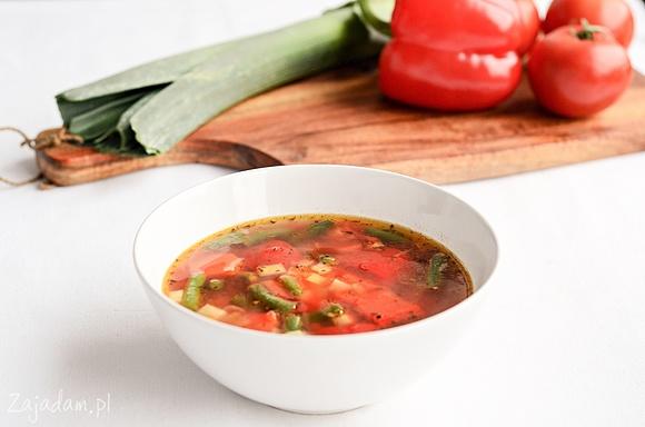 Zupa Minestrone - przepis na włoską zupę warzywną