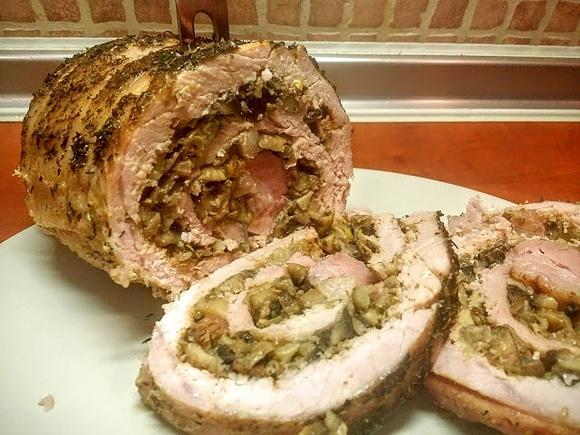 Rolada schabowa z pieczarkami i boczkiem