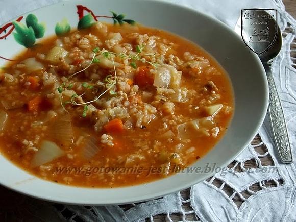 Zupa gołąbkowa