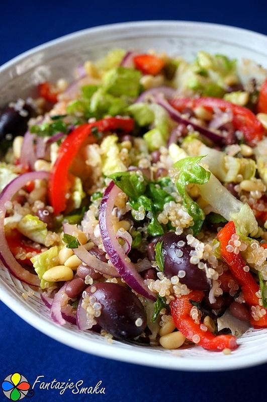Sałatka z quinoa i fasoli adzuki w dressing z cytrusów