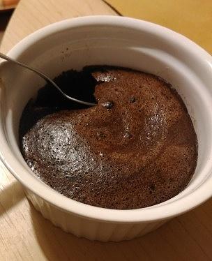 Czekoladowy lava cake z płynnym środkiem Low carb