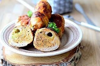 Roladki paprykowe z mięsem mielonym pieczarkami i serem mozzarella