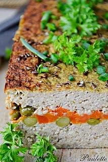 Pieczeń rzymska z marchewką i groszkiem