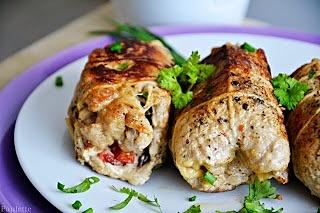 Roladki pizzowe ze schabu z serem i warzywami