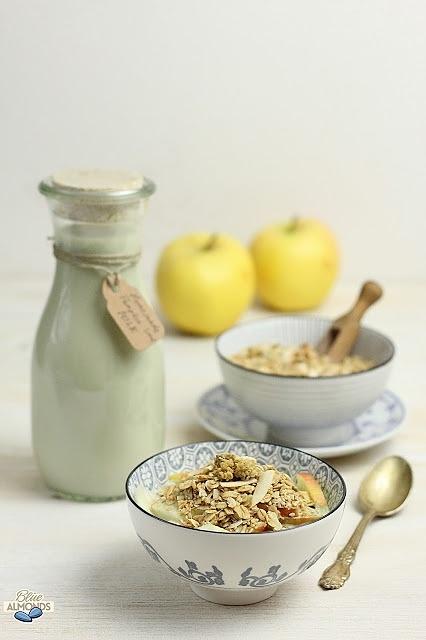 Granola kokos i kardamon - chrupiące musli na śniadanie