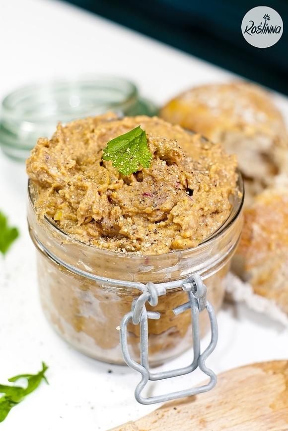 Wegańska pasta a’la tatar