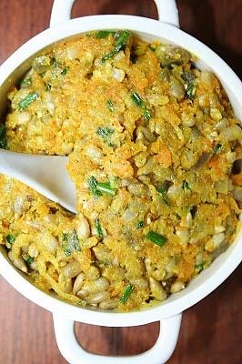 Pasta warzywna ze słonecznikiem i aromatycznymi przyprawami