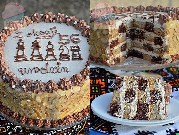 Tort cappuccino z motywem szachów na urodziny