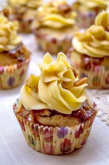 Szarlotkowe Cupcakes z Karmelem
