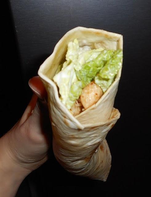 Tortilla z kurczakiem i warzywami