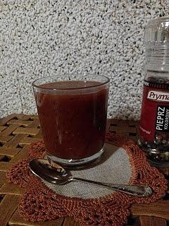 Sos pomidorowy do pizzy, szybki i aromatyczny