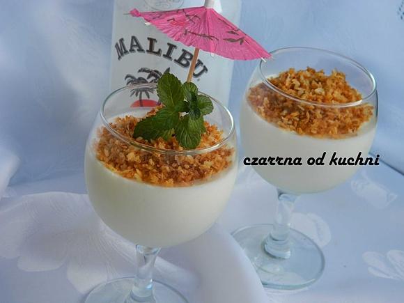 Deser Malibu z kokosem i jogurtem