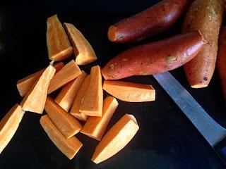 Pieczone bataty z tymiankiem i wędzoną papryką