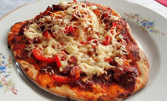 Pizzerinki z papryką i cebulą wegetariańskie