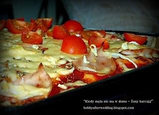 Pizza na grubym cieście